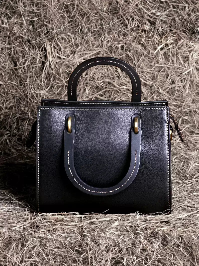 Elegant Leather Box Bag – Premium Full-Grain Crossbody & Tote for Women