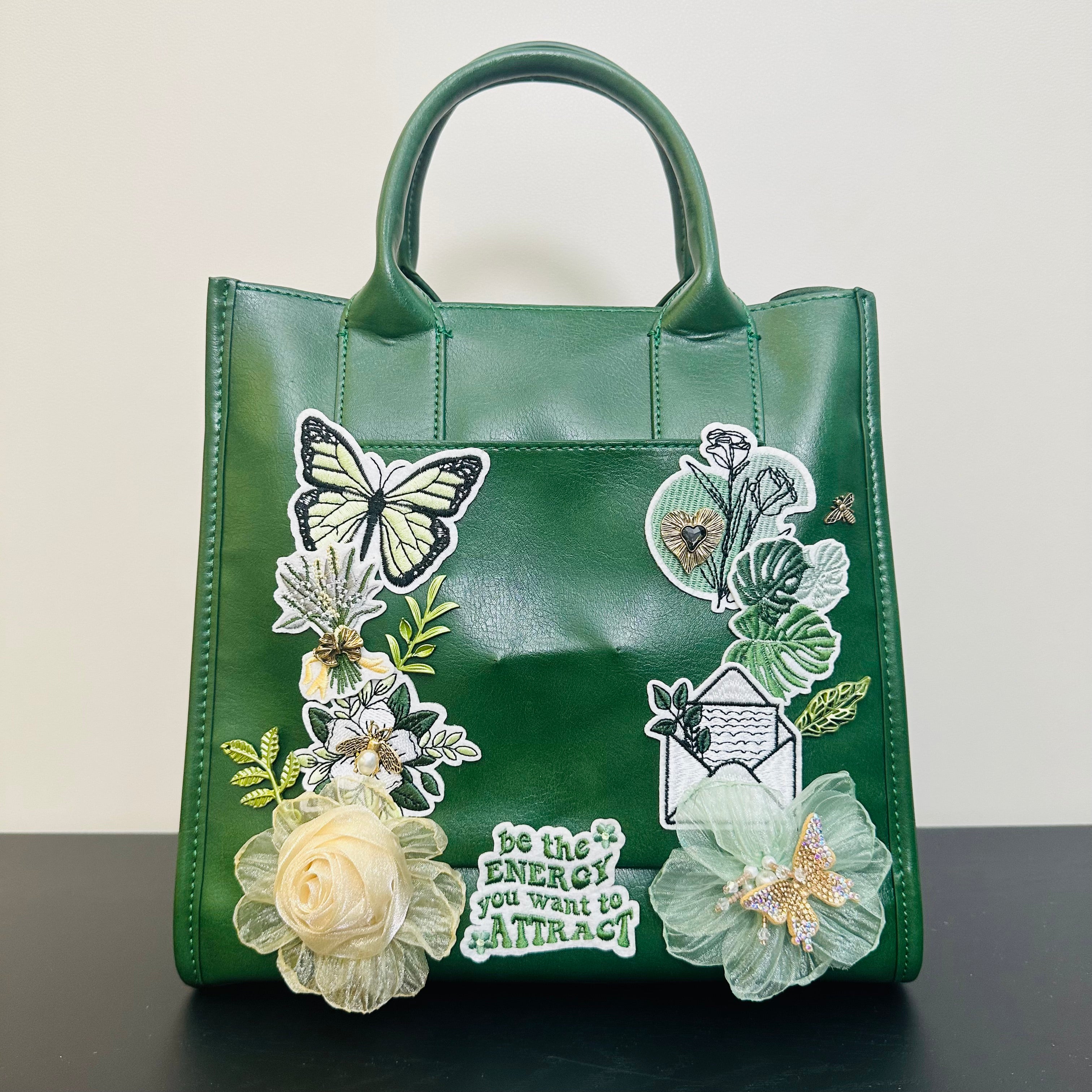 One-of-a-Kind Bags with Handmade Embellishments – Livestream Checkout