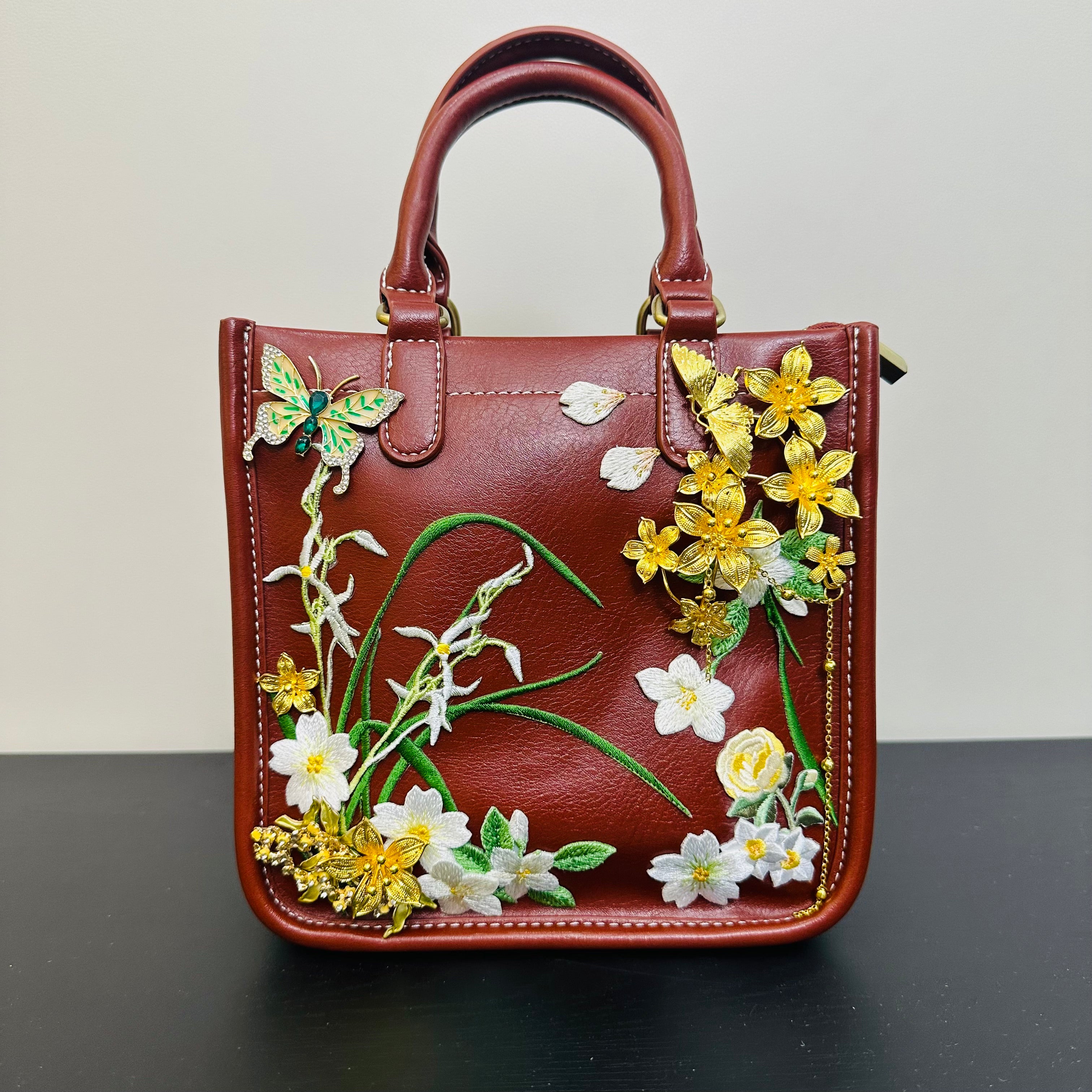 One-of-a-Kind Bags with Handmade Embellishments – Livestream Checkout