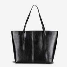 Elegant Genuine Leather Tote – Spacious Shoulder Bag for Daily Office Use