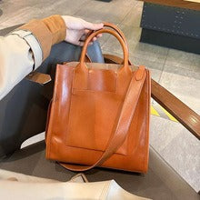 Elegant Leather Tote Bag – Spacious Crossbody and Top Handle for Daily Office Use